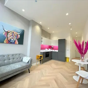 Luxury Reno'd 1 Bed Nr Bruntsfield & The Meadows Edimburgo