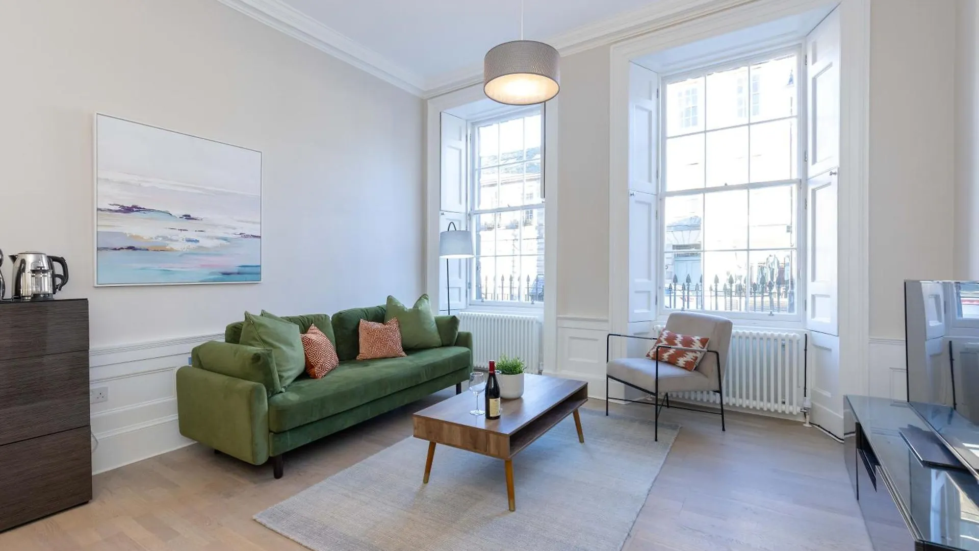 Dragon Suites - Edinburgh City Centre 1 Bed Apartment